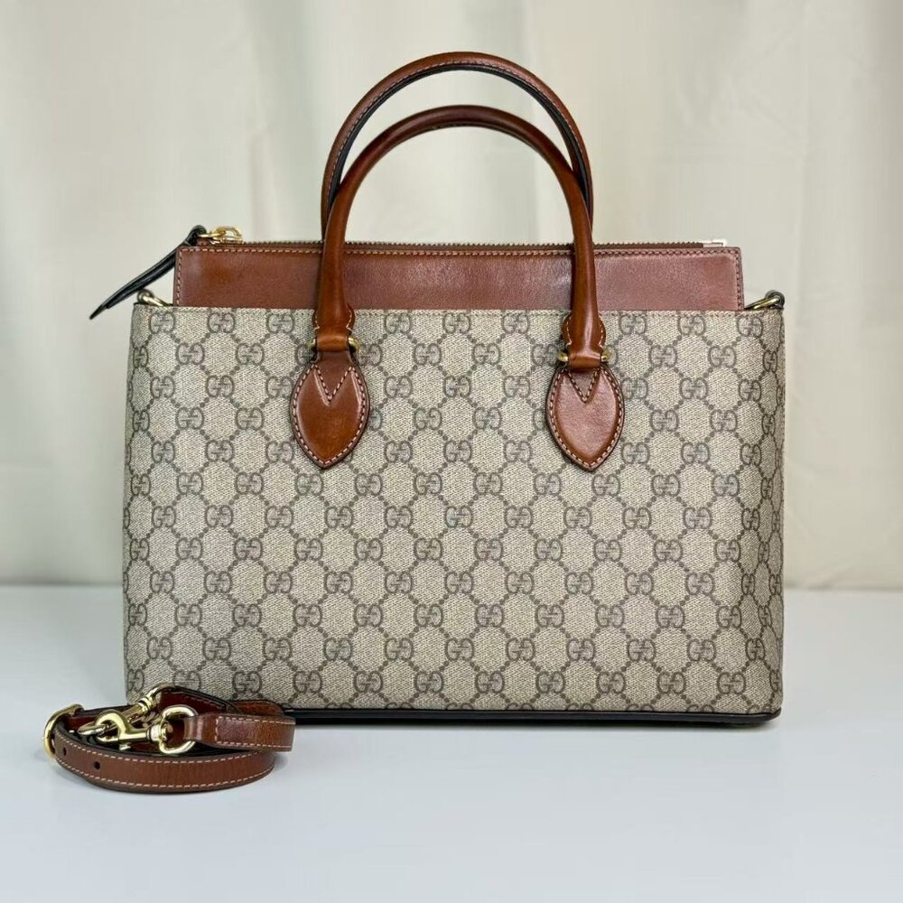 Gucci GG Logo Supreme Shoulder Bag Crossbody Beige & Brown Canvas